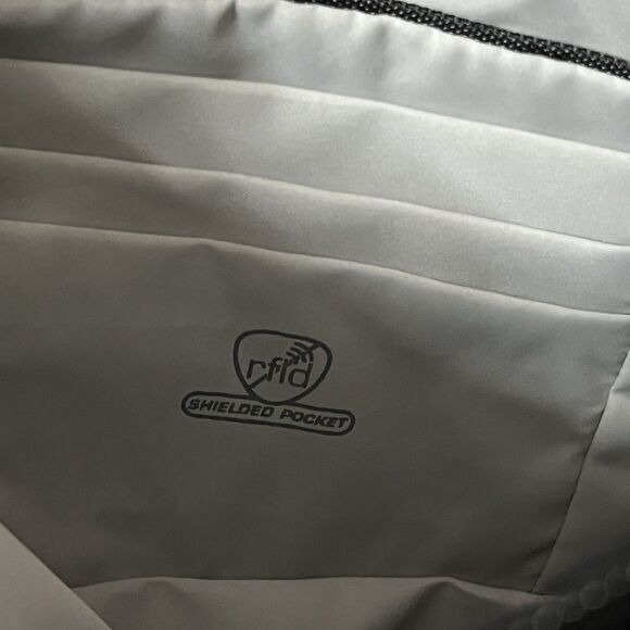 TRAVELON Anti-Theft Classic Small Black Shoulder Crossbody Travel Bag NWOT - Picture 10 of 11